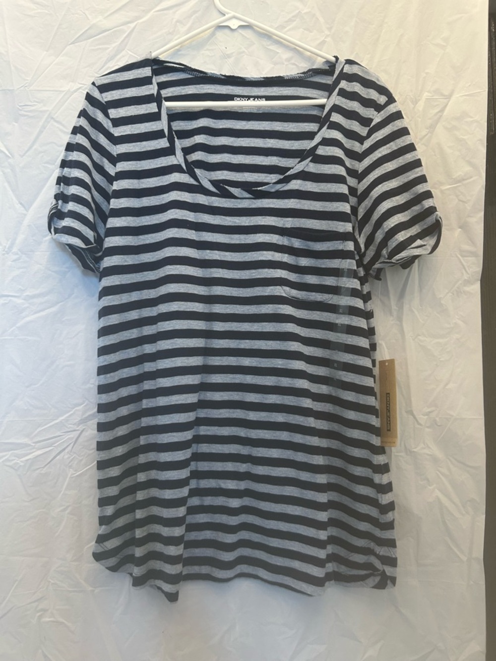 Dkny Navy and Blue Striped Short Sleeve Scoop Neck Tee Sz XL NWWT 100% Cotton